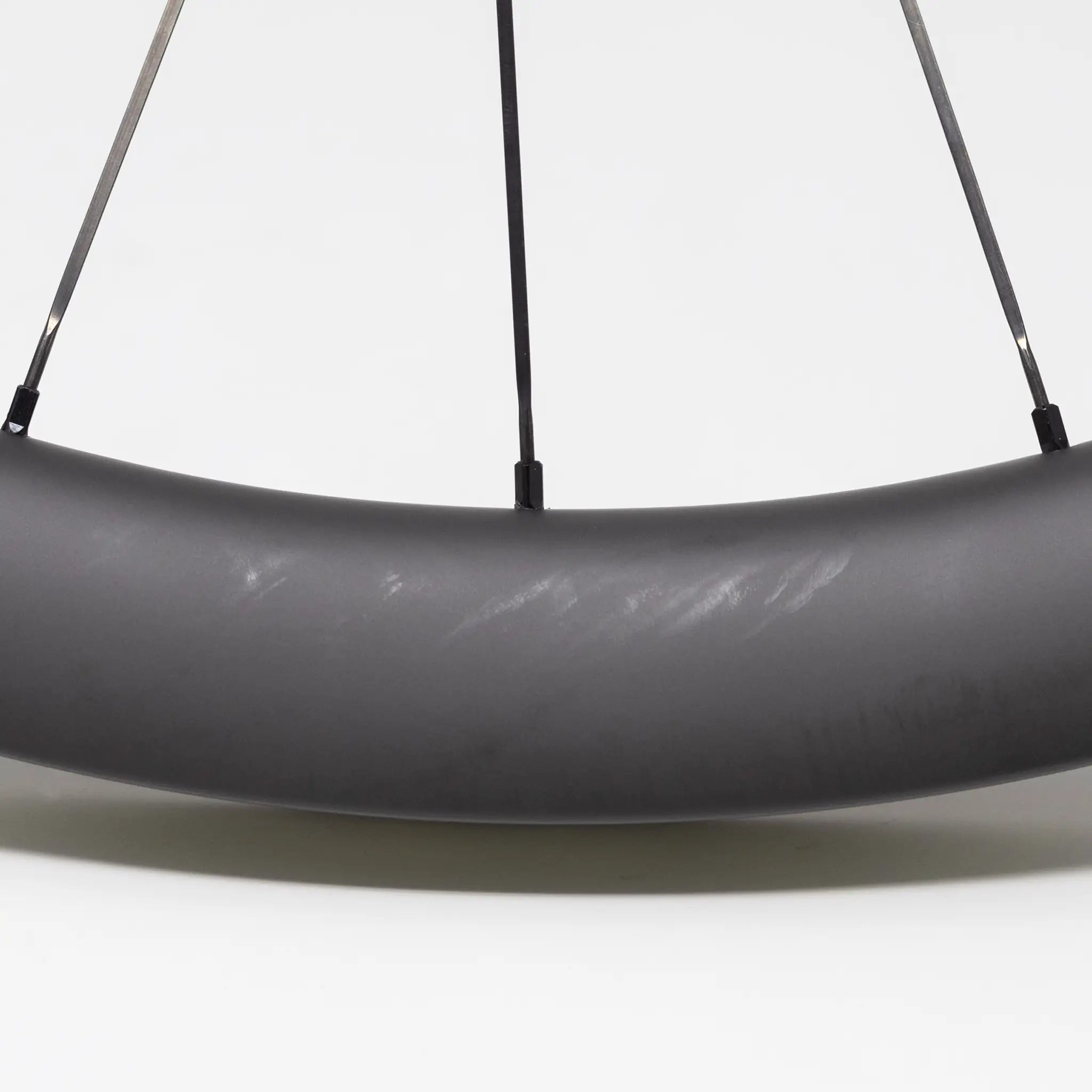 Roue complète Reserve 42|49 Turbulent Aero CL DT 350 HG11 (défaut esthétique)