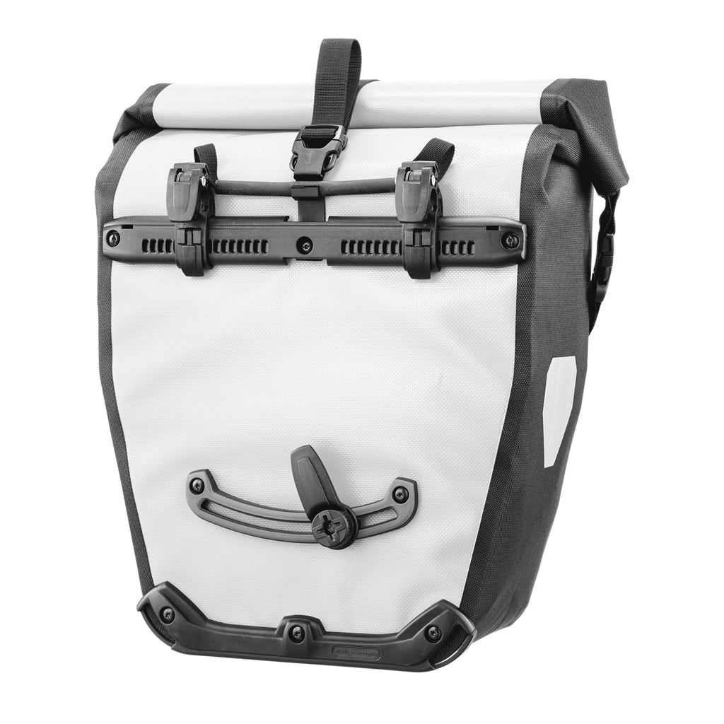 OrtliebBack-Roller20LitrePannierQL2.1_Single_-back.jpg