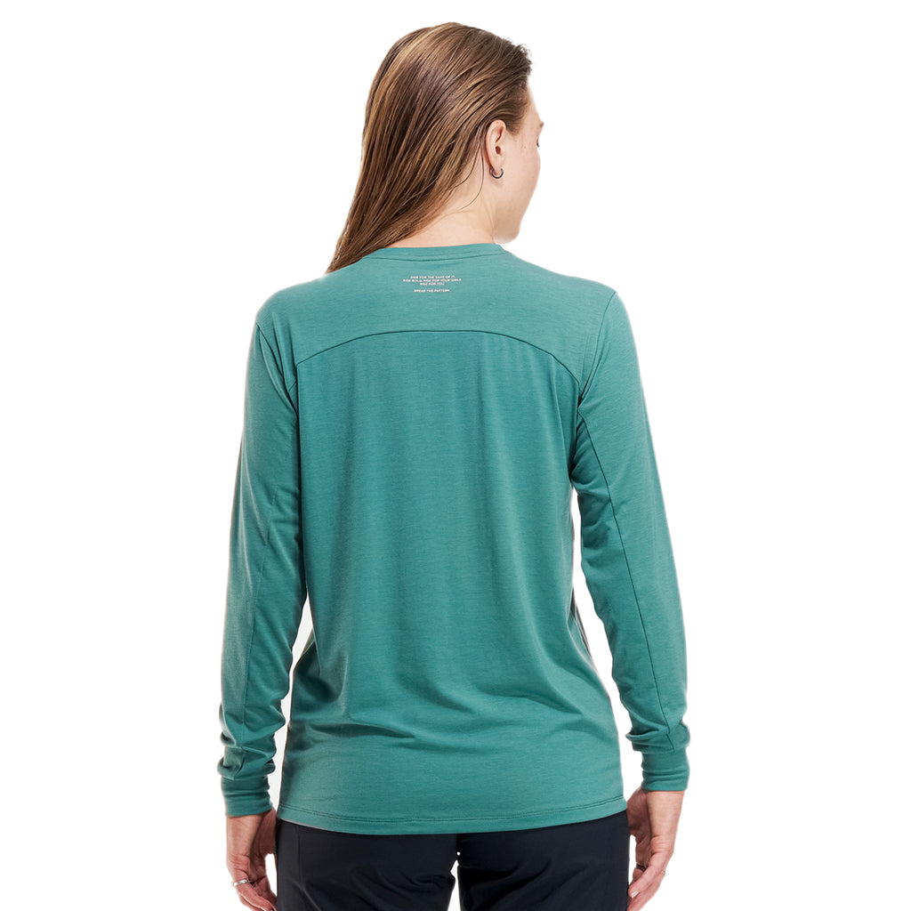 PeakLongSleeveJerseyWomen_sSeaweed-2.jpg
