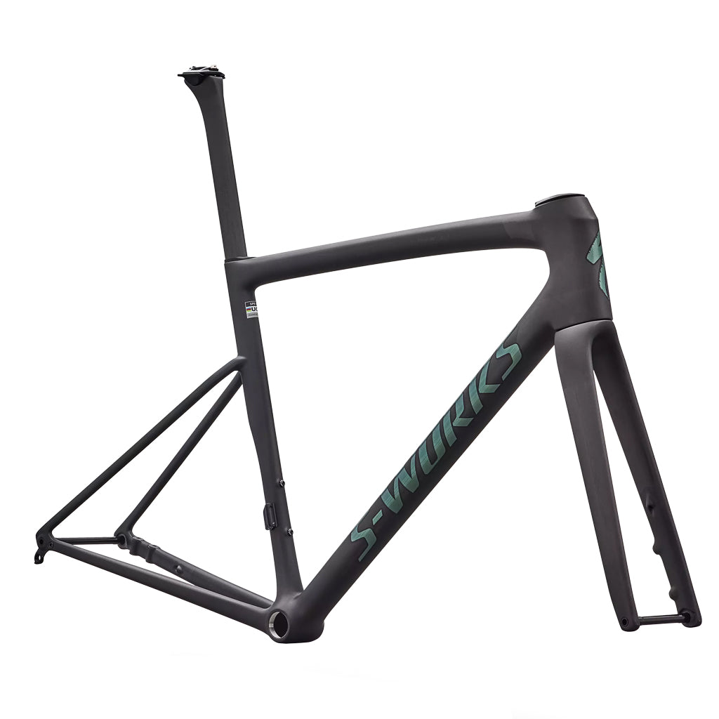 RtpRawCarbon_GlossPremiumFjord-2.jpg