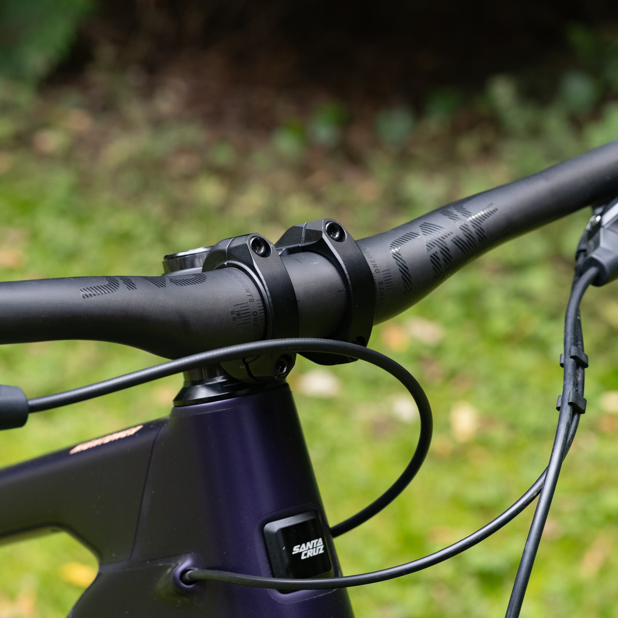 Santa-Cruz-Hightower-SRAM-X0-Transmission--4.avif