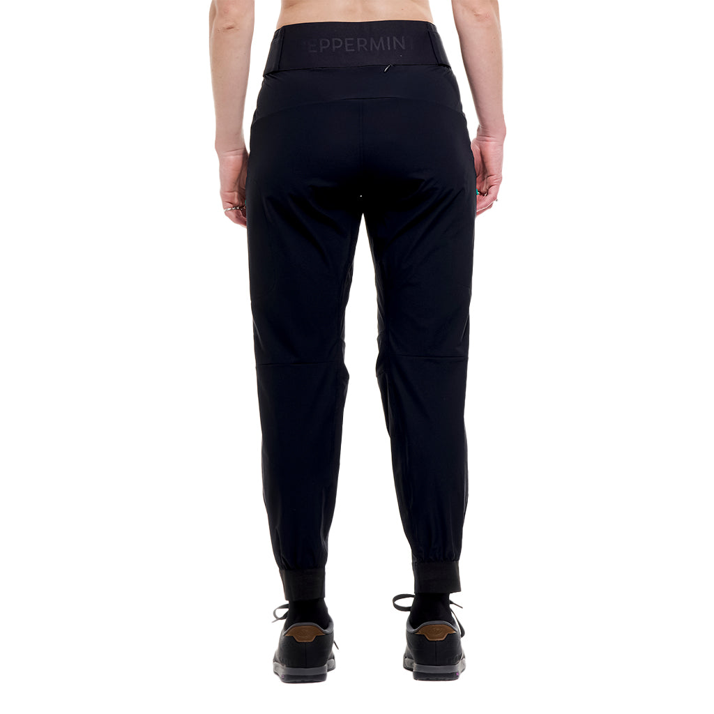 SignaturePantsWomen_sBlack-2.jpg