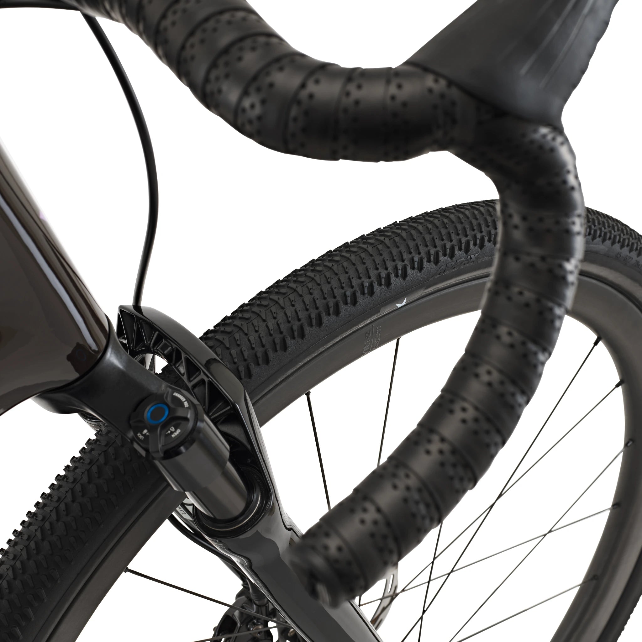 Van Rysel EDR-G CF Force AXS suspendu