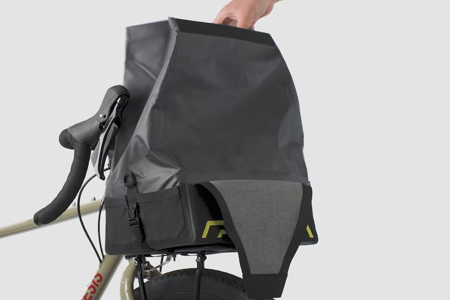 Sac de porte-bagages avant Apidura Expedition